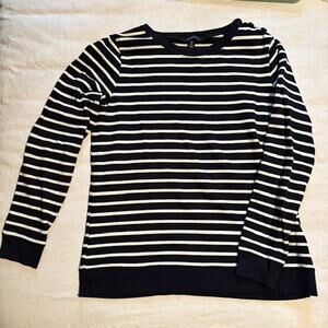 Lands End Womans Small 6-8 Nautical Navy and White Stripped Pullover Long Sleeve